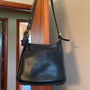 AUTHENTIC VINTAGE COACH BLACK LEATHER BAG